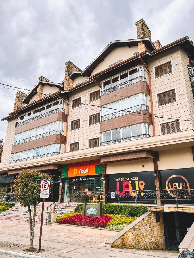 Apto A 3 Minutos Da Rua Coberta De Gramado Exteriör bild